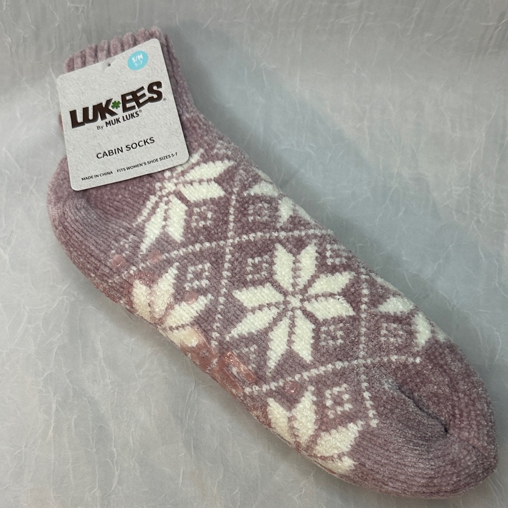 Muk Luks Pink and White Snowflake Cabin Socks